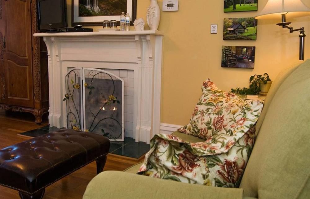 Oak Hill On Love Lane Bed And Breakfast Inn Waynesville Exteriér fotografie