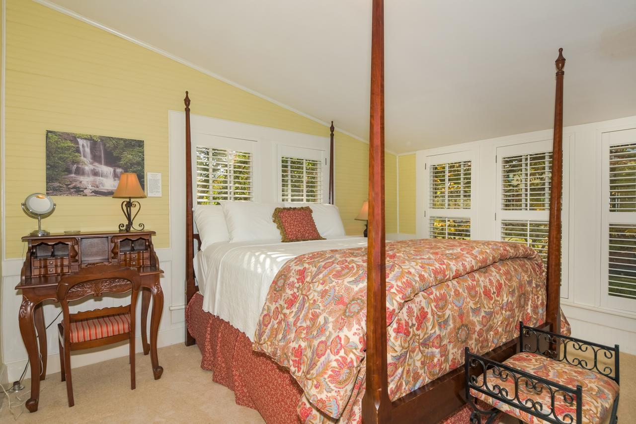 Oak Hill On Love Lane Bed And Breakfast Inn Waynesville Exteriér fotografie