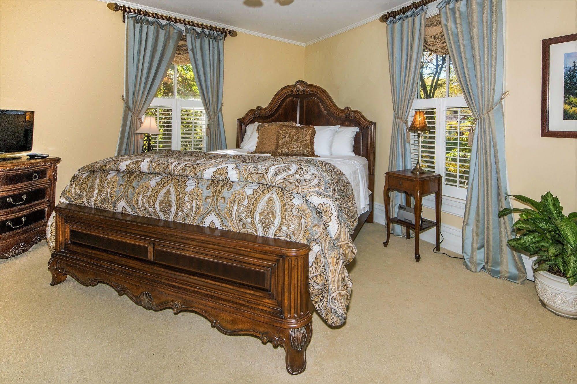 Oak Hill On Love Lane Bed And Breakfast Inn Waynesville Exteriér fotografie